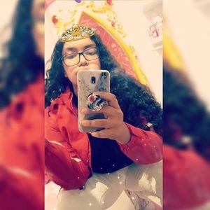 Meet your Posher, Alyssa